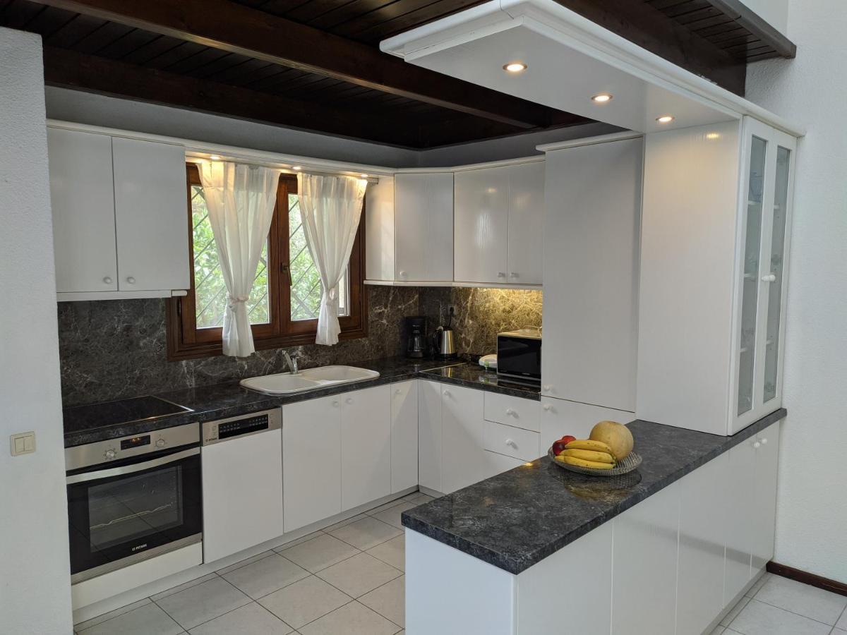 Sani Villa Maria ภายนอก รูปภาพ