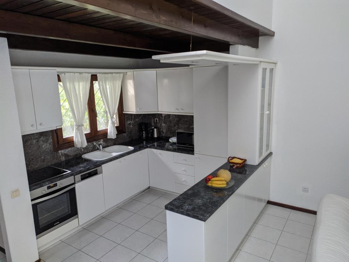 Sani Villa Maria ภายนอก รูปภาพ